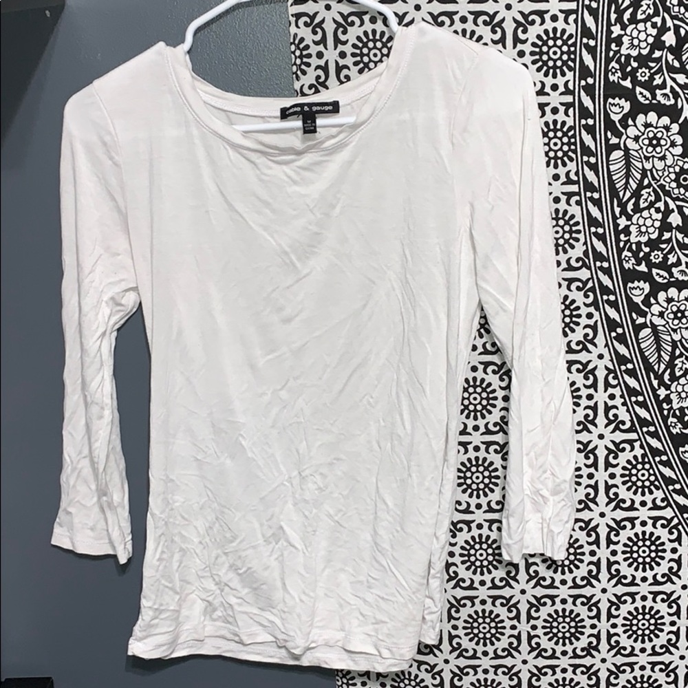 Basic medium white shirt